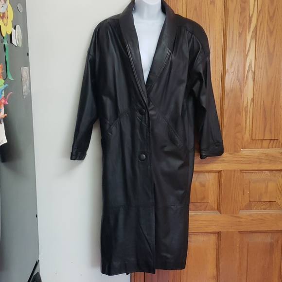 Leather jacket - Picture 2 of 4